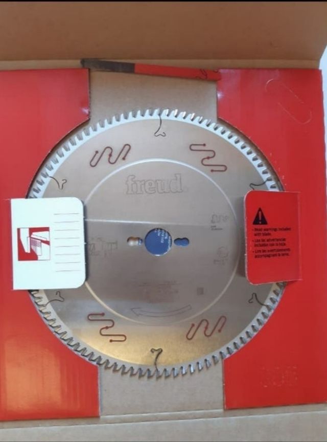 Discos de corte 300x3,2x30 z96. Con y sin teflón.