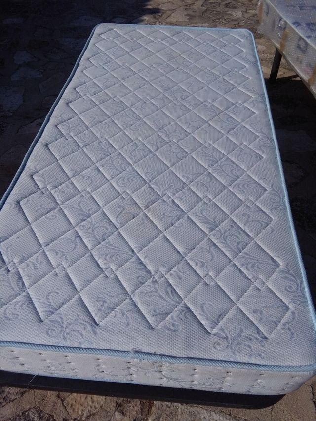 colchón y somier de 90 cm