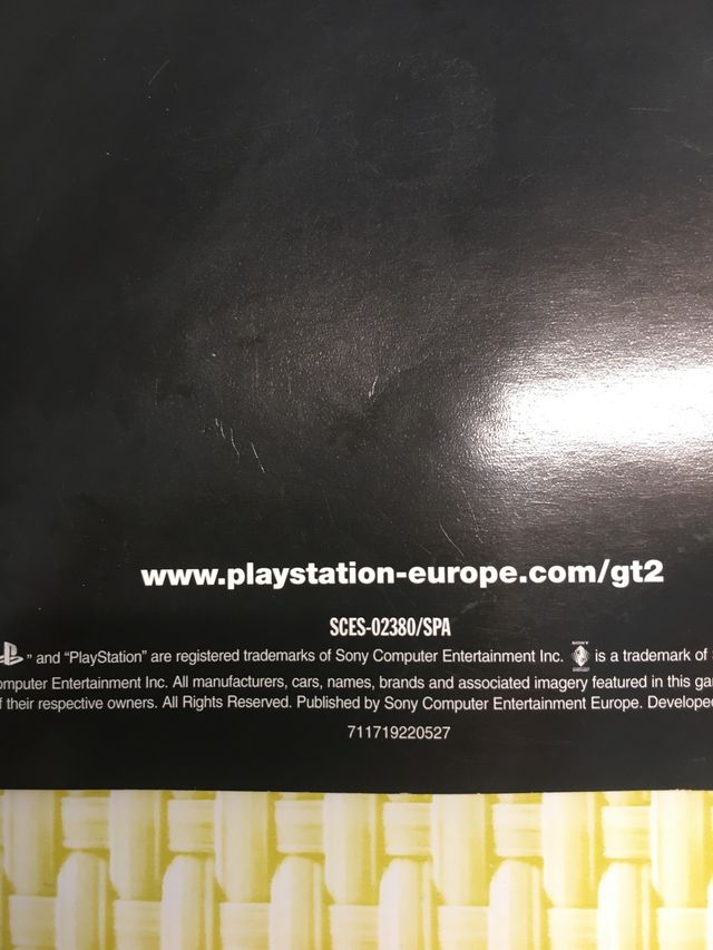 Caja + manuales PS1 Gran Turismo 2 (PAL España)