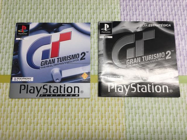Caja + manuales PS1 Gran Turismo 2 (PAL España)
