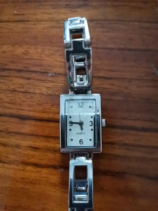 Reloj Quartz mujer de segunda mano en Madrid en WALLAPOP Reloj Quartz mujer de segunda mano en Madrid en WALLAPOP