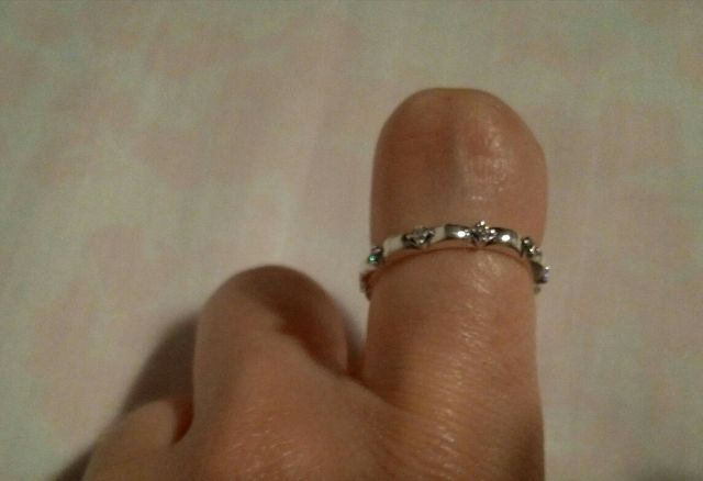 anillo pandora. Plata y zirconitas