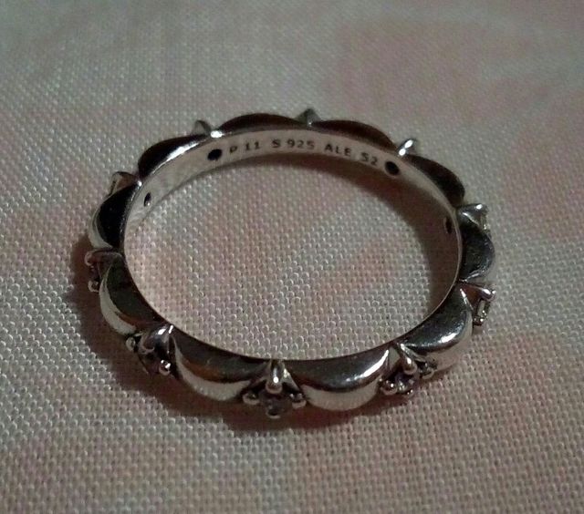 anillo pandora. Plata y zirconitas