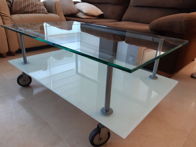 Mesa  de centro o TV.