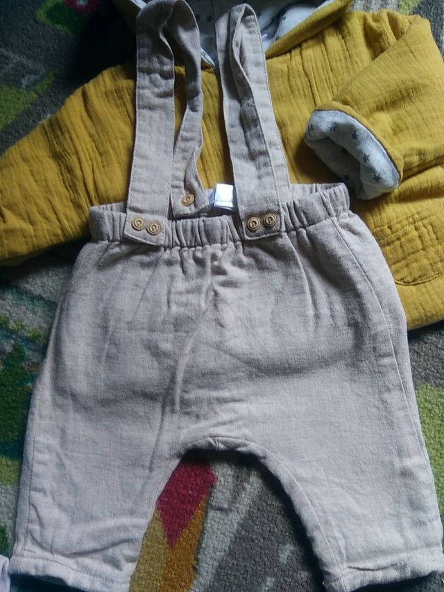 Conjunto Zara bebé 1-3 meses + calcetines nuevos