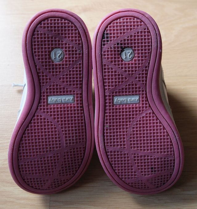 Deportivas Niña Nº 21. Zara