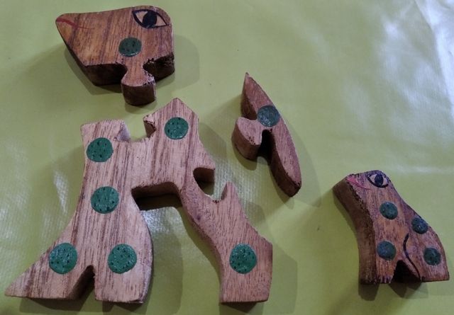 Puzzle ranitas madera.