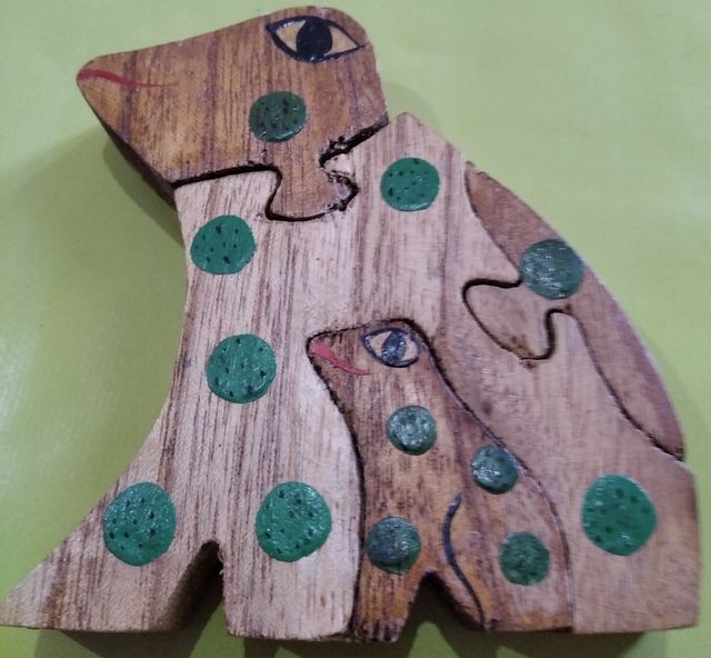 Puzzle ranitas madera.