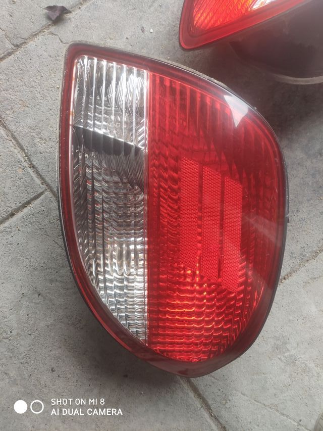 focos luces  Hyundai coupé del año 2000