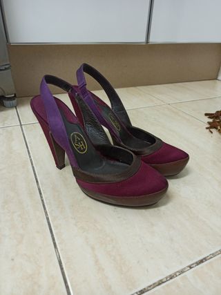 Sandalias tacón mujer 37 malva de segunda mano por 10 EUR en Garrucha en  WALLAPOP