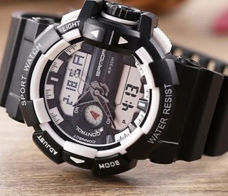 Reloj digital hombre de segunda mano en Torrent en WALLAPOP Reloj digital hombre de segunda mano en Torrent en WALLAPOP