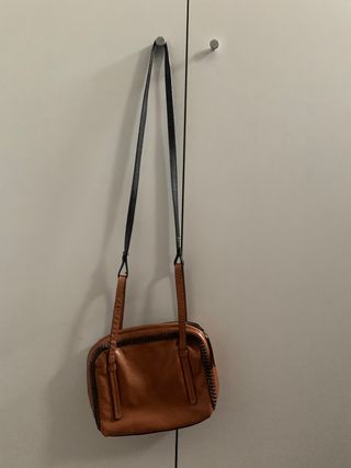 Bolso Uterque segunda mano en la provincia de Valencia en Bolso Uterque segunda mano en la provincia de Valencia en