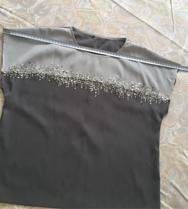 Blusa gris