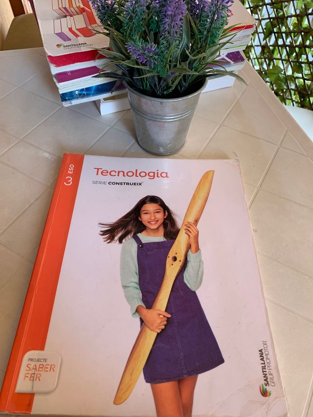 Tecnología sèrie construieix