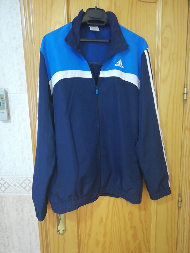 chaqueta de chándal marca Adidas original