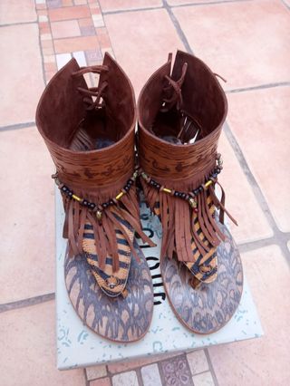 Sandalias indias marca Musse\u0026amp;Cloud de segunda mano por 10 EUR en Puerto  de Sagunto en WALLAPOP