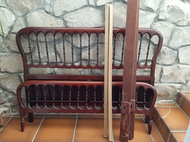 Conjunto dormitorio de segunda mano por 50 € en Madrid en WALLAPOP