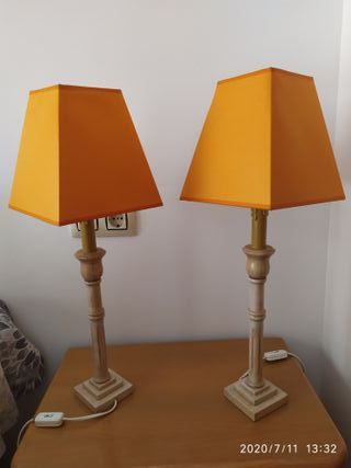 Pantallas de lámpara de sobremesa de segunda mano en Málaga Lámpara de mesa de segunda mano por 5 € en Málaga en WALLAPOP