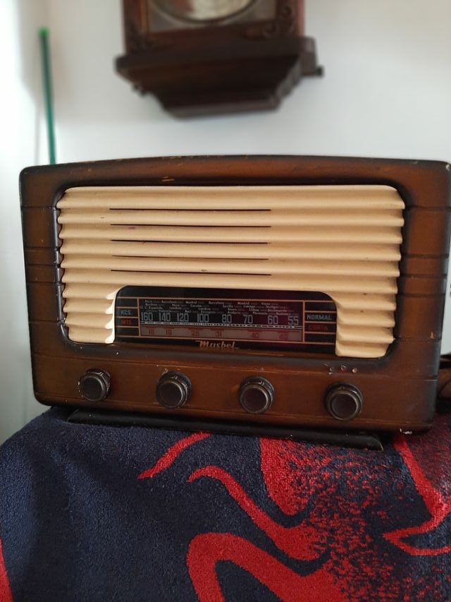 RADIO MASBEL MODELO 445 SIGLO XIX