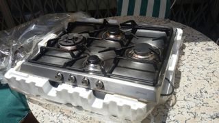 Encimera smeg Gas 4 fuegos de segunda mano por 50 EUR en Barcelona en  WALLAPOP