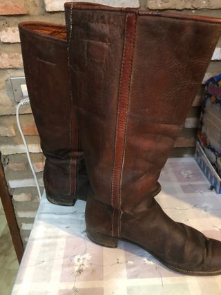 Botas camperas altas artesanas 38 de segunda mano por 40 EUR en Argés en  WALLAPOP