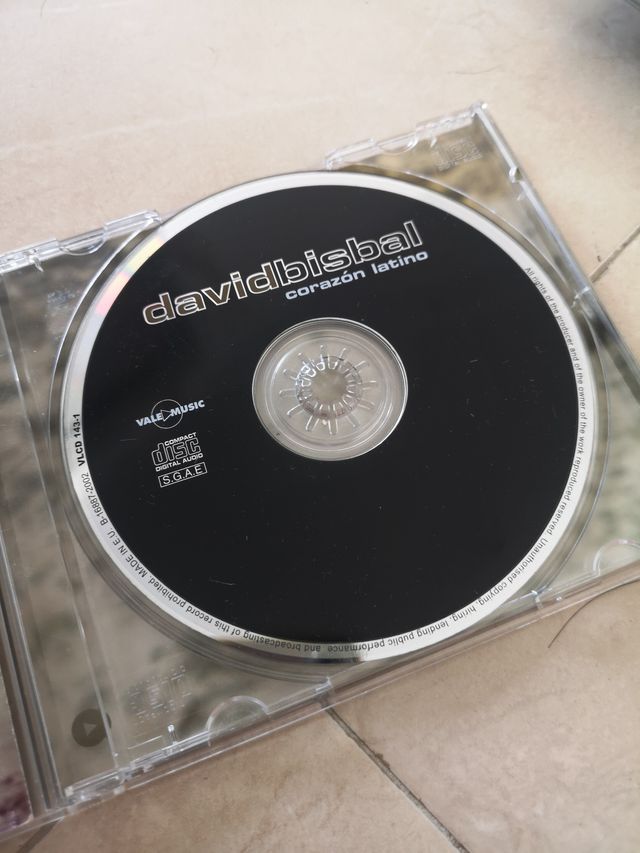 CD FIRMADO DAVID BISBAL.