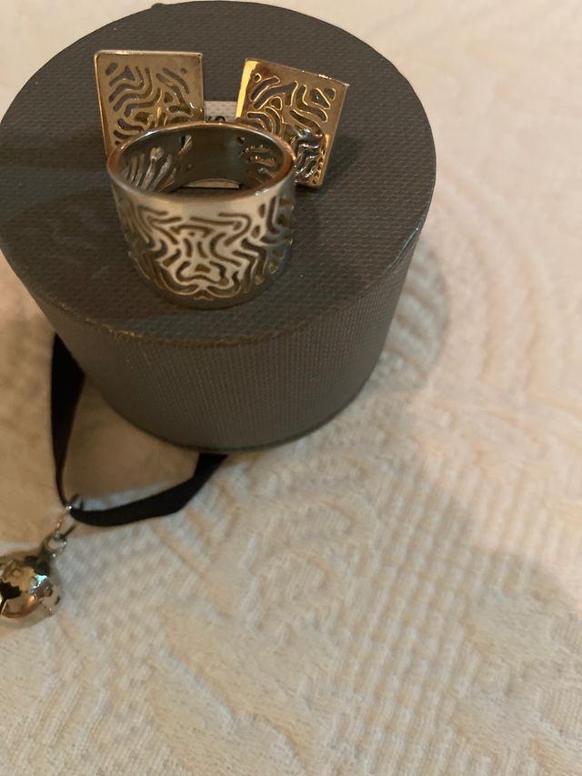 Tous anillo y pendientes