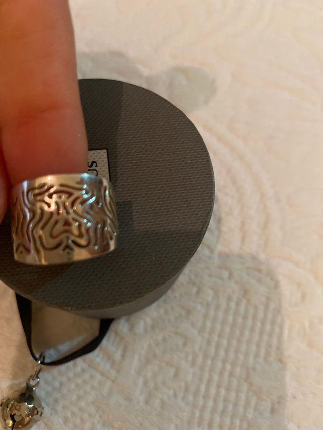 Tous anillo y pendientes