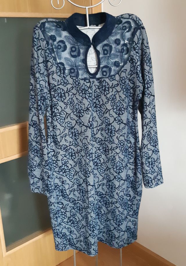 T-XXL. Vestido azul flores. Natura.
