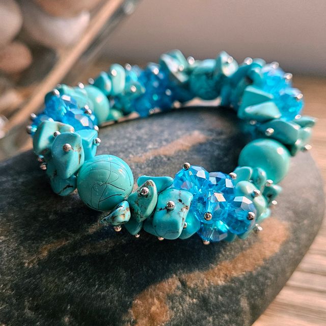 Pulsera artesanal elástica con piedras semiprecios