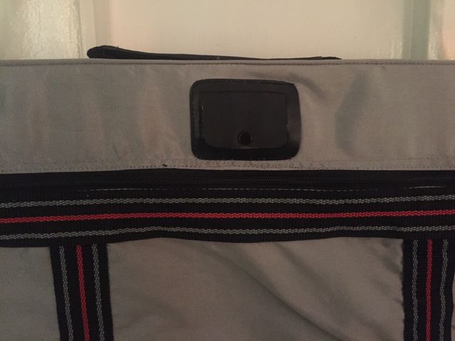 Bolsa-maleta de viaje.