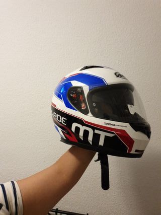 Casco de la moto GP de segunda mano por 50 € en Almendralejo Casco de la moto GP de segunda mano por 50 € en Almendralejo