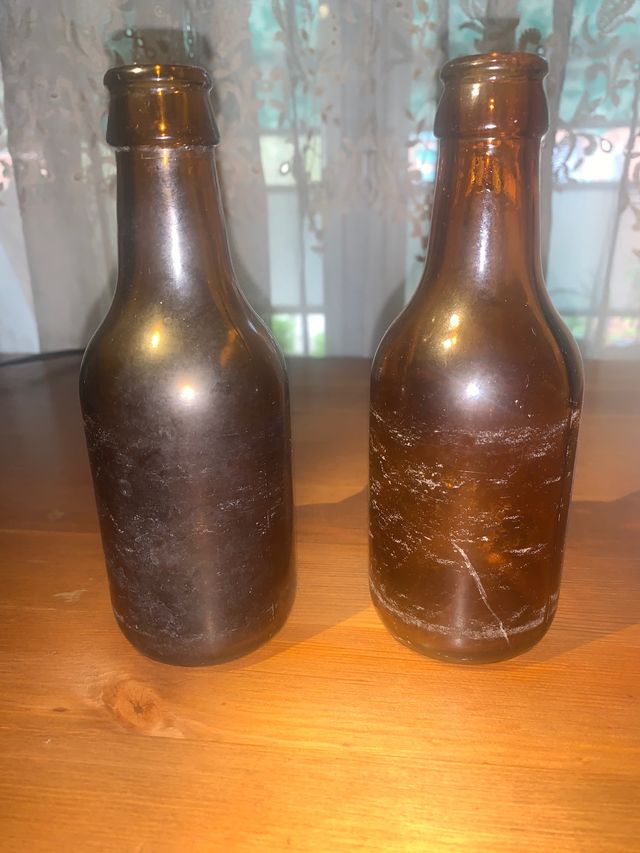 2 Botellas Botijos antiguas de Mahou.