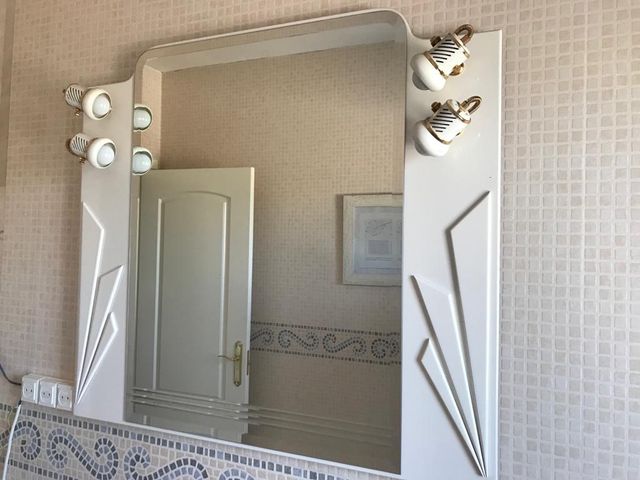 Espejo de baño madera blanca lacada de segunda mano por 20 € en