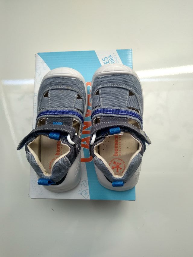 Sandalias biomecanics talla 22
