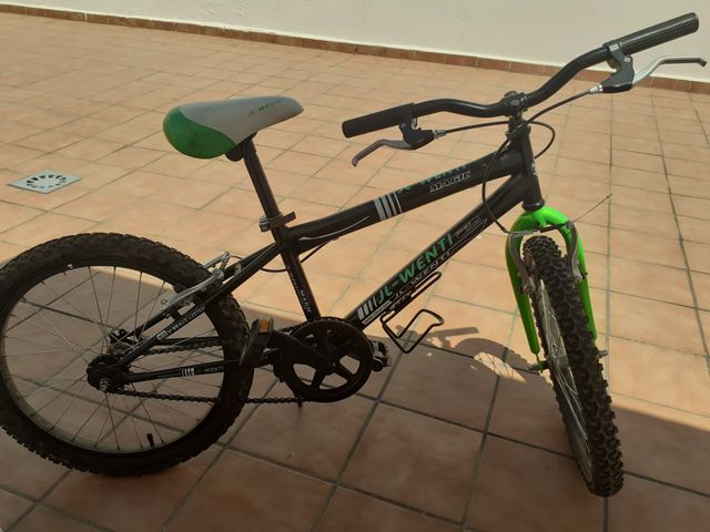 bicicleta  para niño en muy buen estado