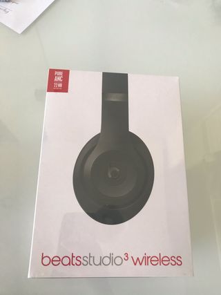 Auriculares Beats de segunda mano en Alcorcón en WALLAPOP Auriculares Beats de segunda mano en Alcorcón en WALLAPOP