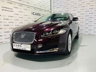 Jaguar XF Sportbrake 12-ON Negro Gris con cubiertas de asiento Tubería