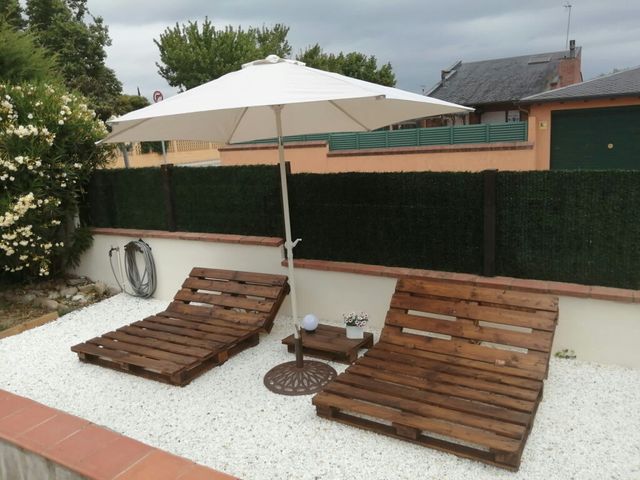 Tumbona doble,abatible,de palets estilo chillout de segunda mano por
