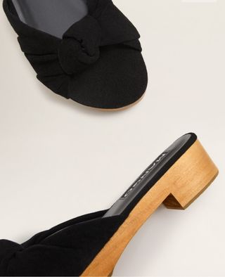 Zuecos de madera mango de segunda mano por 15 EUR en Madrid en WALLAPOP