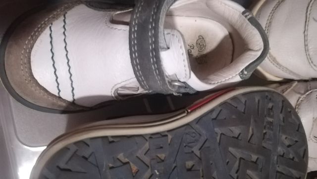 Sabates variades nen (n° 20 al 27)