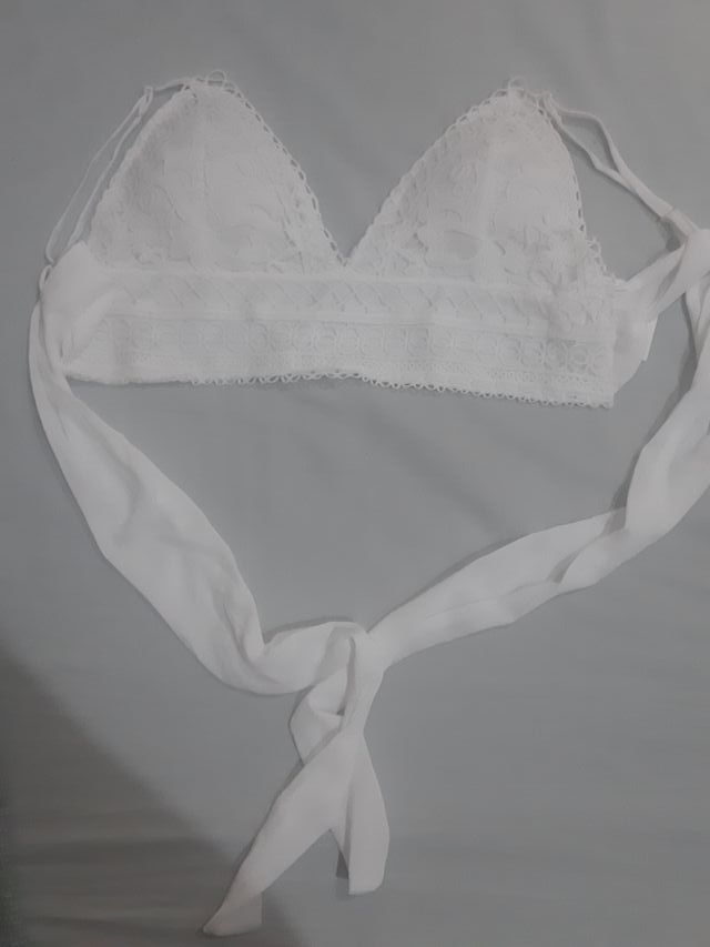 Top branco em crochet