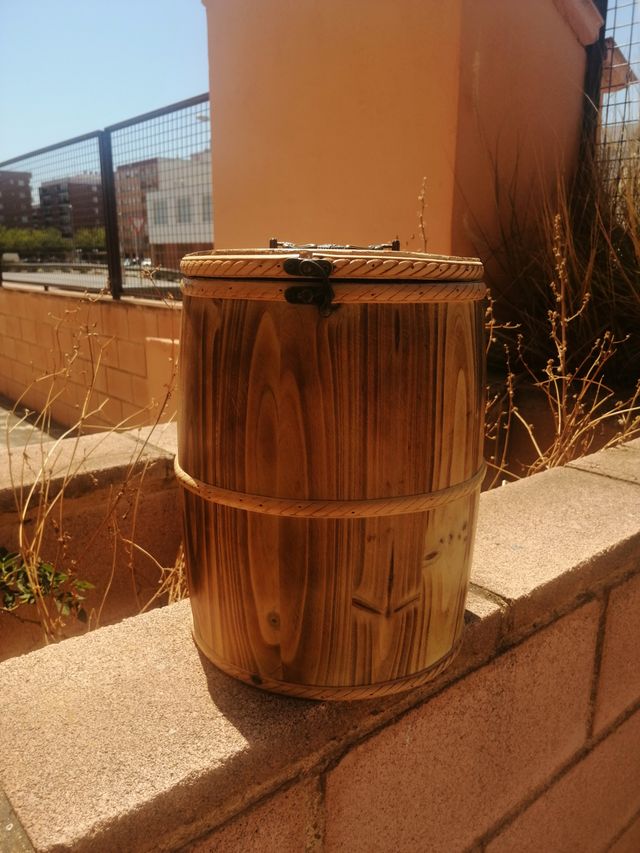 Barril de madera nuevo. de segunda mano por 17 € en El Puig en WALLAPOP