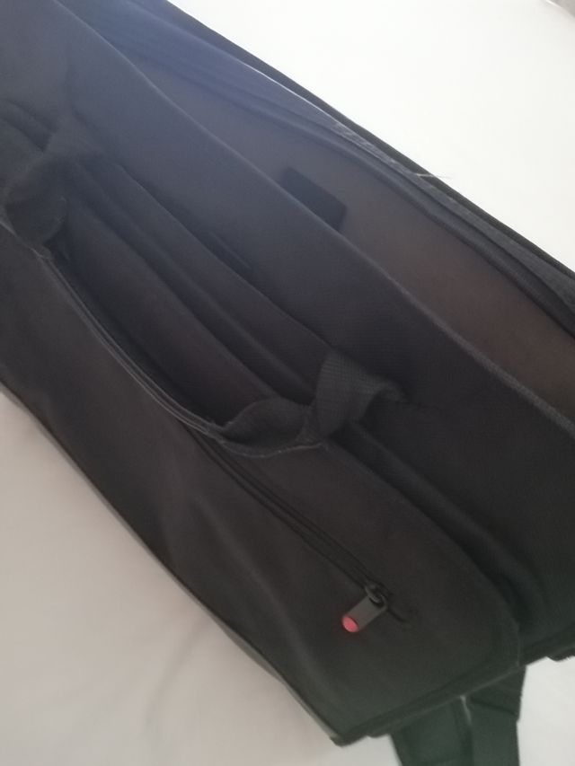 Maletin para portátil marca lenovo