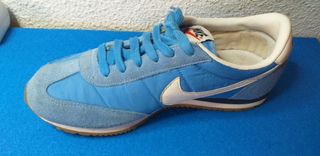 NIKE VINTAGE ZAPATILLAS DEPORTIVAS de segunda mano por 55 EUR en Madrid en  WALLAPOP