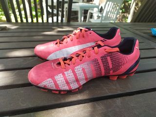 botas puma rosa