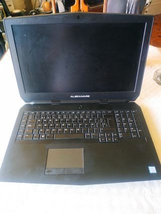 Alienware 17 R3 de segunda mano por 1.000 € en Santander en Portátil alienware de segunda mano en WALLAPOP