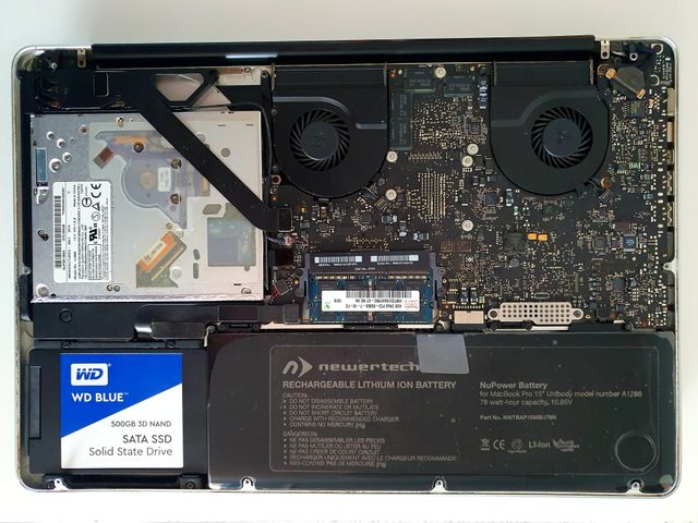 MacBook Pro 6,2 A1286 i7 15 pulgadas Mediados 2010