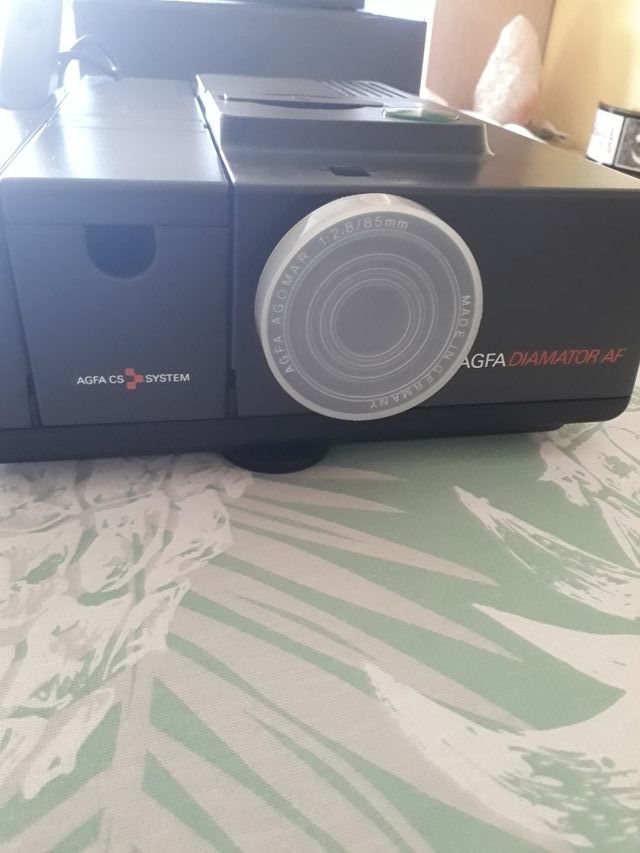 PROYECTOR DIAPOSITIVAS.