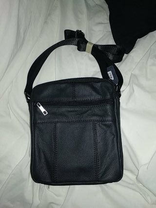 Bandolera para hombre de segunda mano en Elche en WALLAPOP Bandolera para hombre de segunda mano en Elche en WALLAPOP